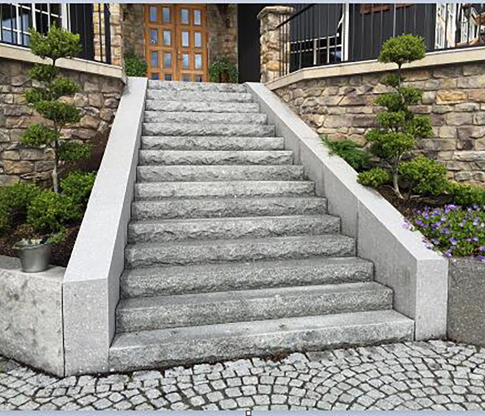 G375-Split-face-granite-stair